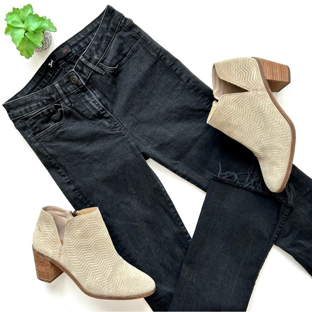 3X1 NYC Crop Baby Boot Mid Rise Frayed Jeans Black Tear Style W25CB0191 Size 26